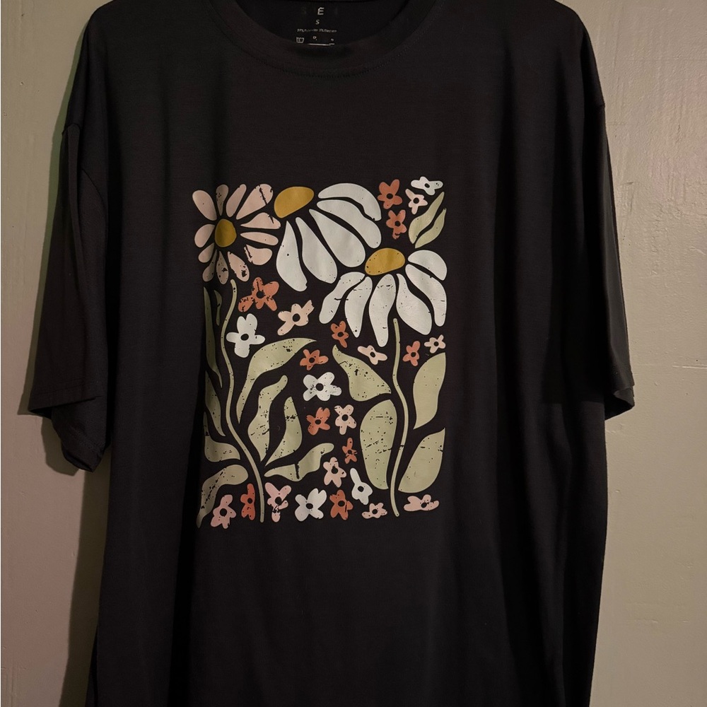 Floral Graphic Black T-Shirt